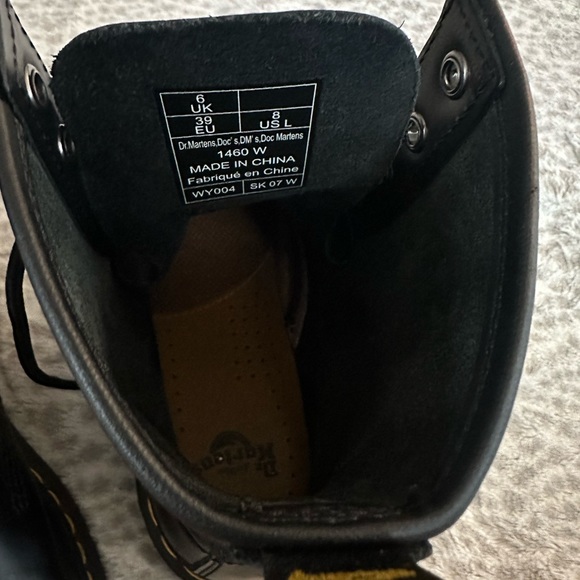 Dr. Martens 1460 Women’s Smooth Leather Lace Up Boots - Picture 6 of 6